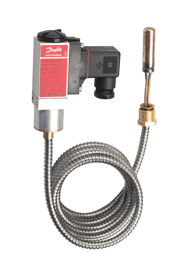 061B810466 Термостат Danfoss MBC 8100